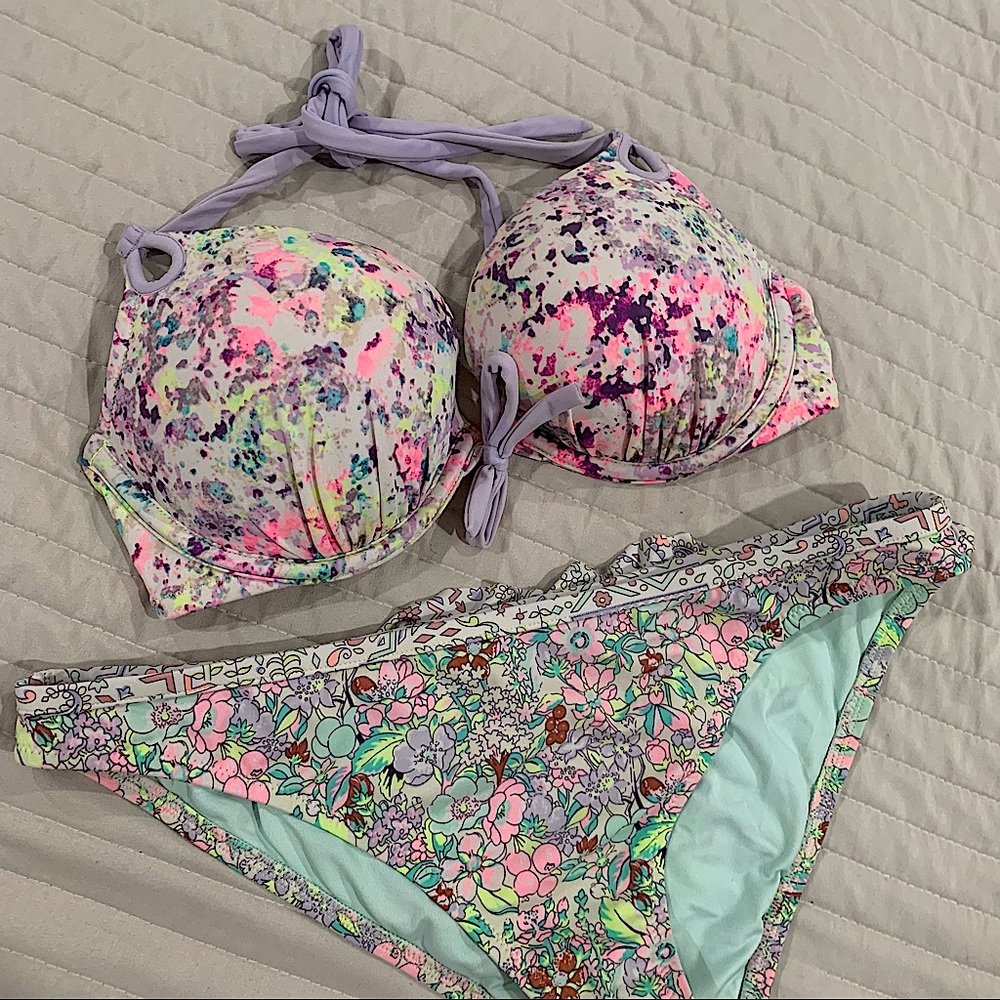 Victoria’s Secret 34C L bottoms lavender floral set perfect condition